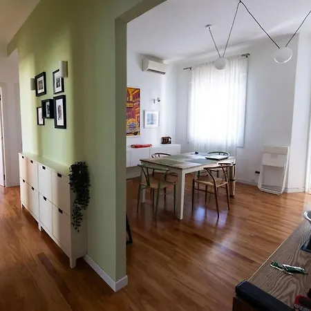 Residential Locchi Center City Apartmán